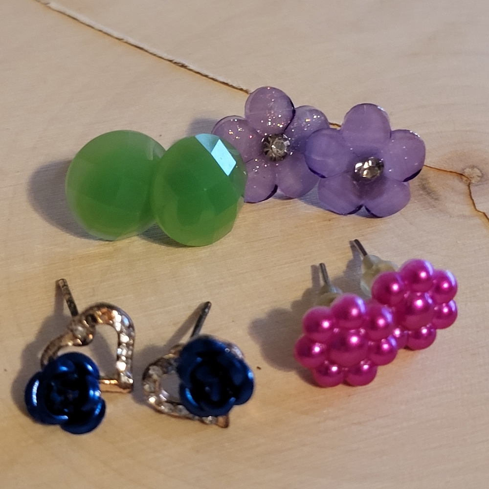 Colorful Floral and Bead Stud Earrings Set
